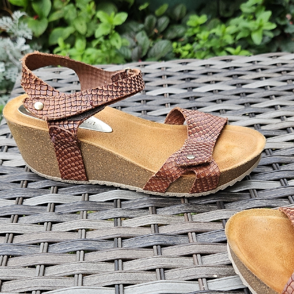 Ericmichael, Brown Strappy Wedge Sandals, Made In Spain, Like New